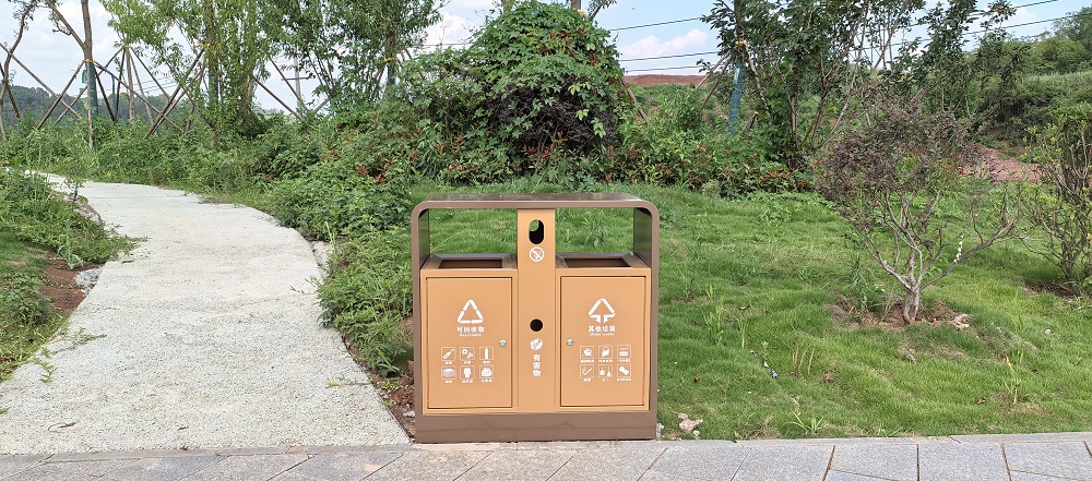 景區(qū)分類垃圾桶